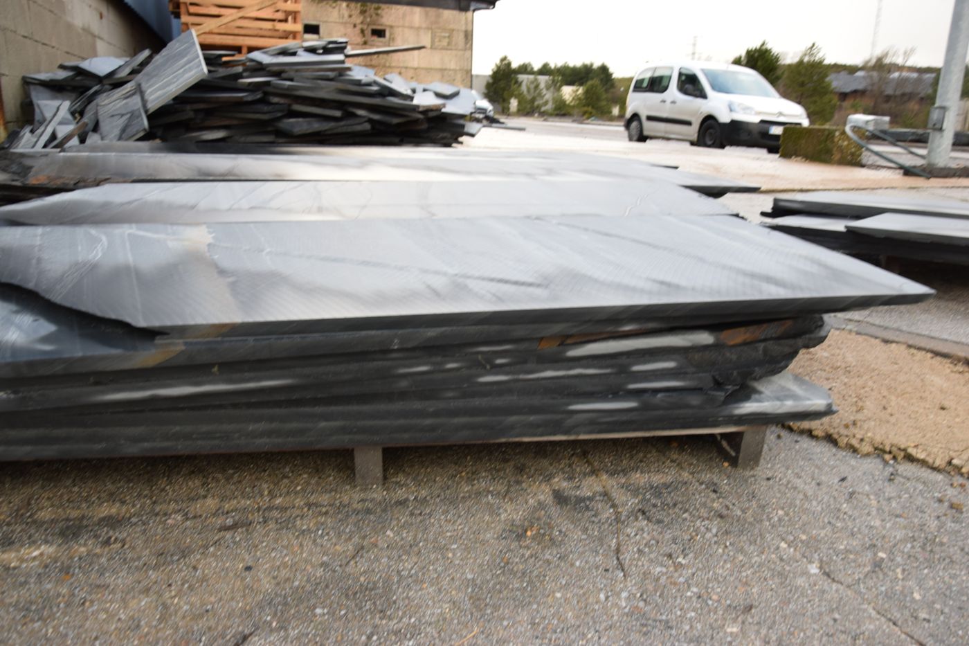 Pizarra 70×50 rectangular — Pilarstone