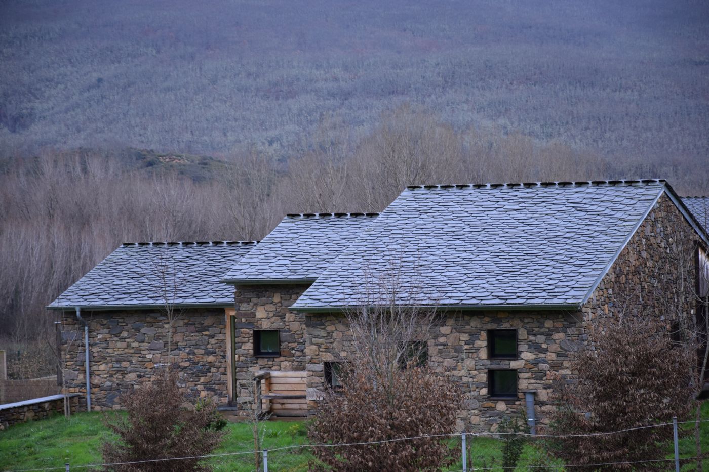 Pizarra 70×50 rectangular — Pilarstone
